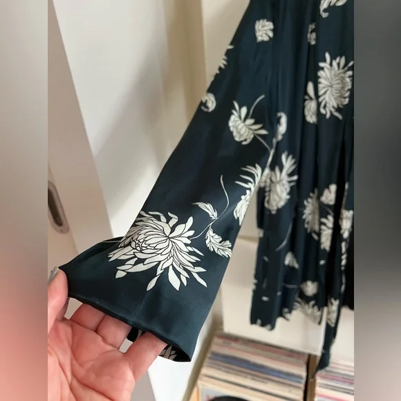 Capulet Navy Silk Leaf Pattern Jacket - Picture 4 of 10